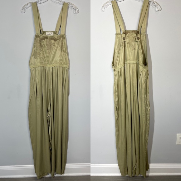 Free People x Brenda Knight Lace Pleated Decorated Wide Leg Overalls Jumpsuit M - Picture 5 of 16